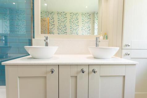Bedroom One Ensuite