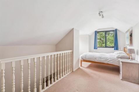 BEDROOM FIVE