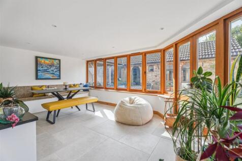 Breakfast Room
