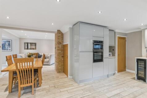 Family/Dining Room/Kitchen