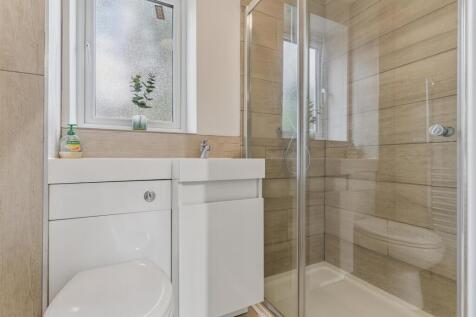 Annexe Shower Room