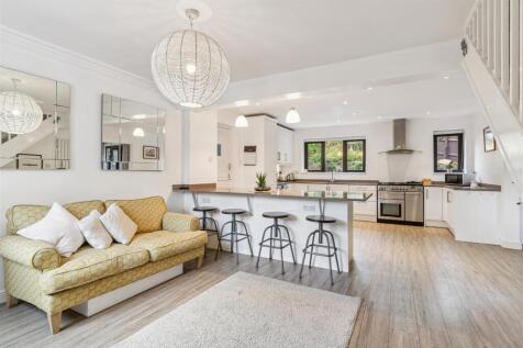 Kitchen/Breakfast/Family Room