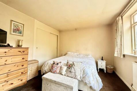 Bedroom 1 x