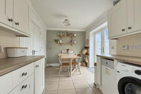 Kitchen/Dining Ro...