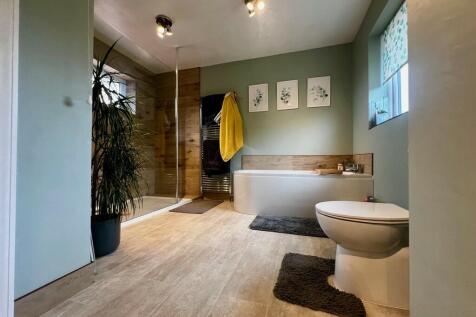 heath bathroom 1