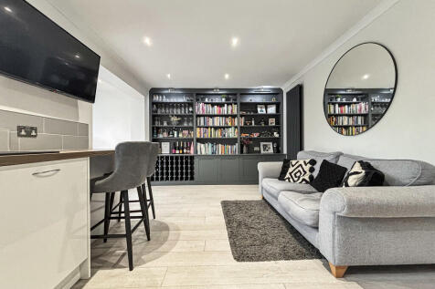 Kitchen/Family Ro...