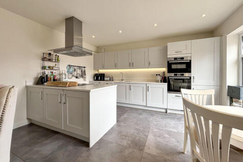 Kitchen/Dining/Fa...