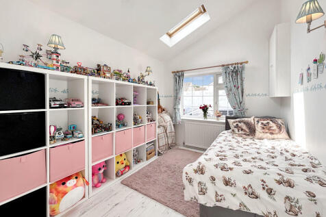 Family Room/Bedro...
