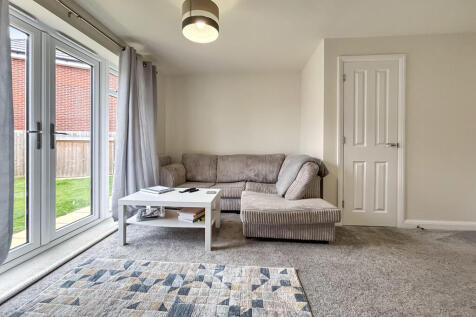 Living/Dining roo...