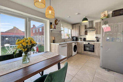 Kitchen/Dining Ro...