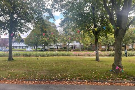 PHOTO-2025-11-11-15-49-29 4.jpg