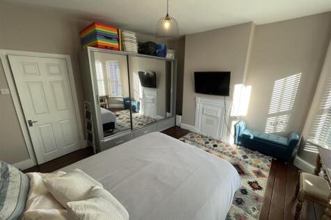 Photo 25-11-2025, 11 17 46.jpg