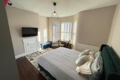 Photo 25-11-2025, 11 18 43.jpg