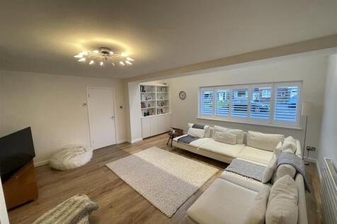 Photo 08-12-2025, 14 24 19.jpg