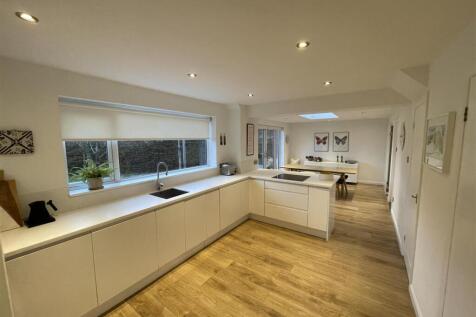 Photo 08-12-2025, 14 26 35.jpg