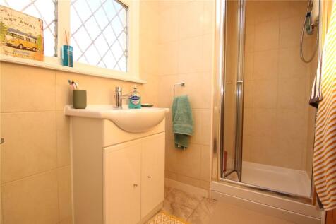 F/F Shower Room