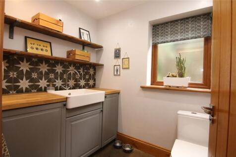 Utility Room/Wc