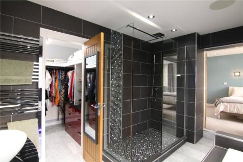 Walk-In-Wardrobe