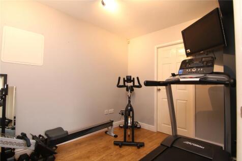 Bedroom5/Office