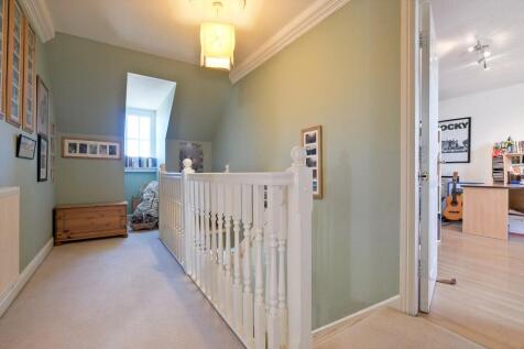 2nd Floor Landing