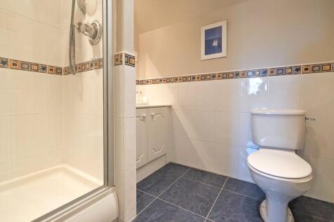 2nd Floor Bathroom