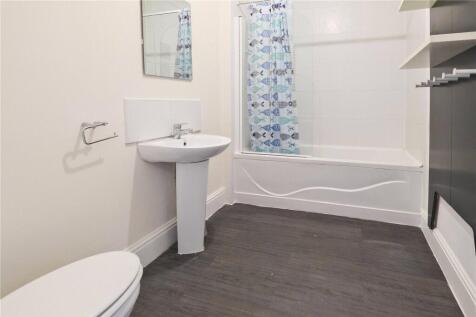 32 BR - Bathroom