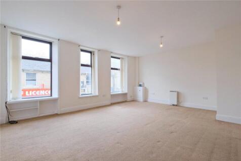 32 BR - Living Room