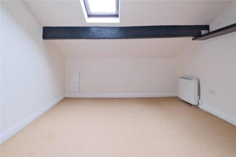32 BR - Bedroom One