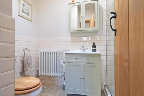 Downstairs Bathroom