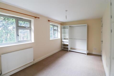 Bedroom 3.jpg