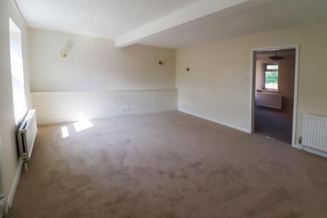 Lounge 3.jpg