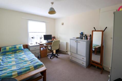 Bedroom 2.jpg