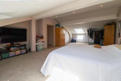 Bedroom 6.jpg
