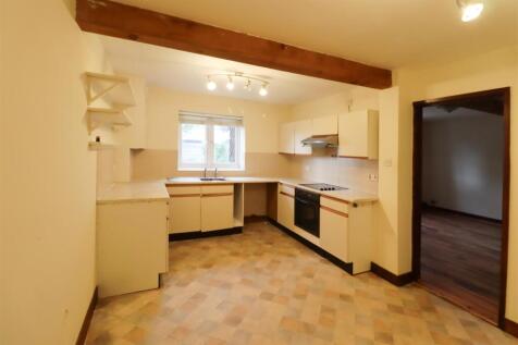 Kitchen 2.jpg