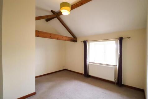 Bedroom 1.jpg