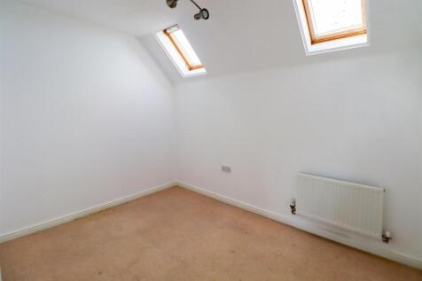 Bedroom 2.jpg