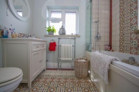 Bathroom.jpg