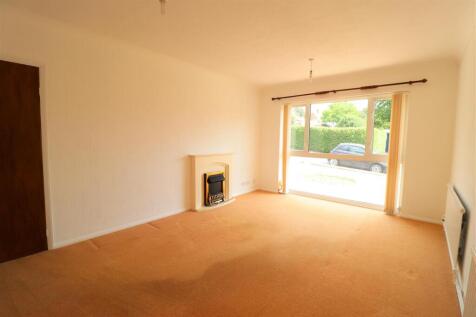 Sitting room 2.jpg