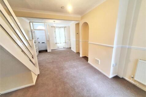Living Room 2.jpg