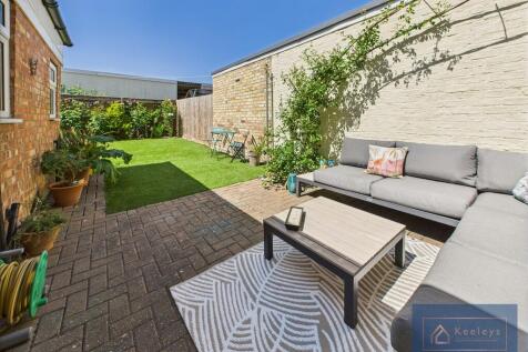 Back garden/patio