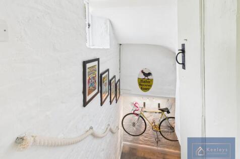 Access to cellar