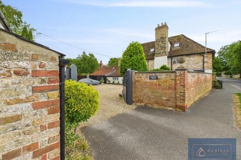 Entrance from Hig...