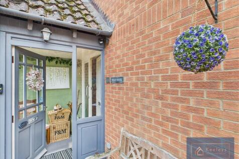 Entrance porch