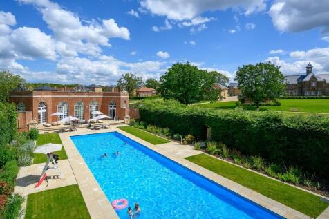 Residents Pool 
