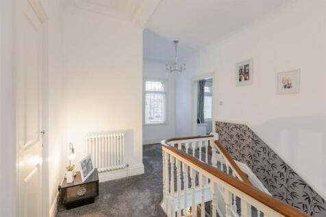Station Avenue 14 Landing-2.jpg