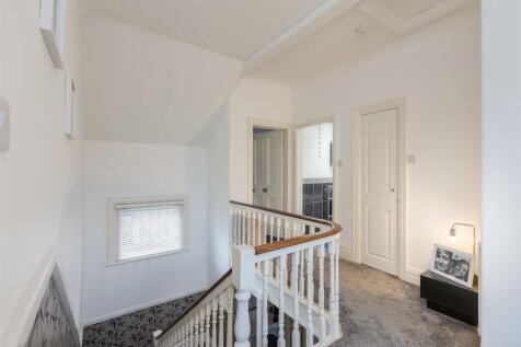 Station Avenue 14 Landing-1.jpg