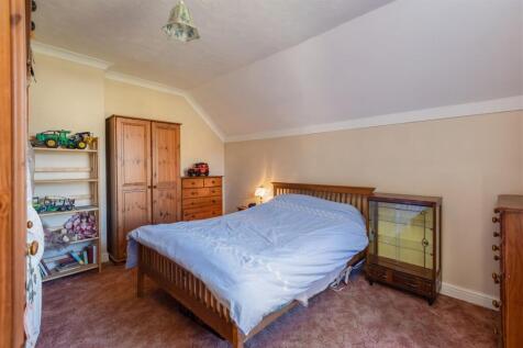 Primrose Way Bedroom 2-1.jpg