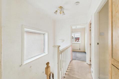CAM04169G0-PR0130-STILL006.jpg