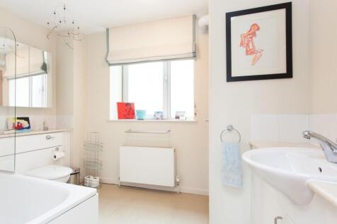 bathroom2.jpg