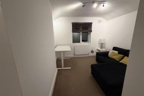 Photo 25-11-2025, 18 37 05.jpg